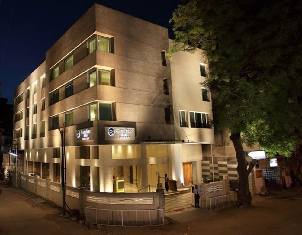 Comfort Inn Legacy Rádžkót Exteriér fotografie